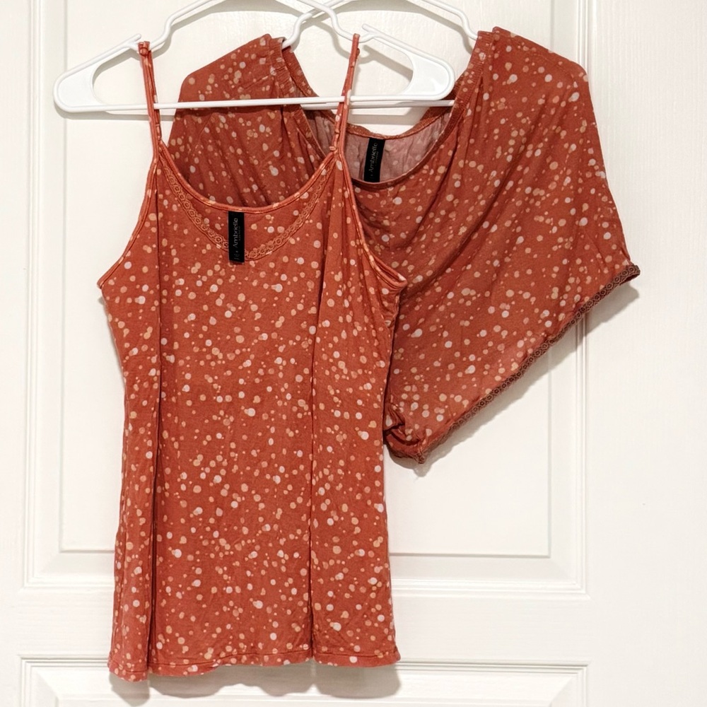 Ambrielle Rust Spotted Camisole